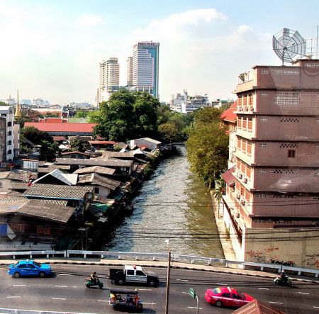 kanaly-bangkoka-na-lodke-po-klongam